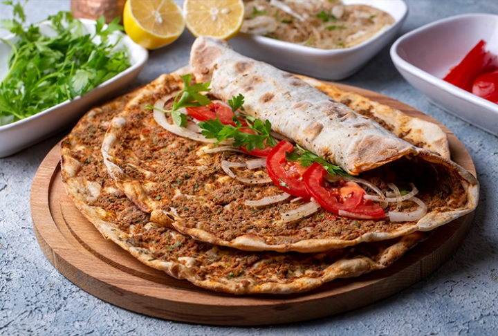 Lahmacunlar